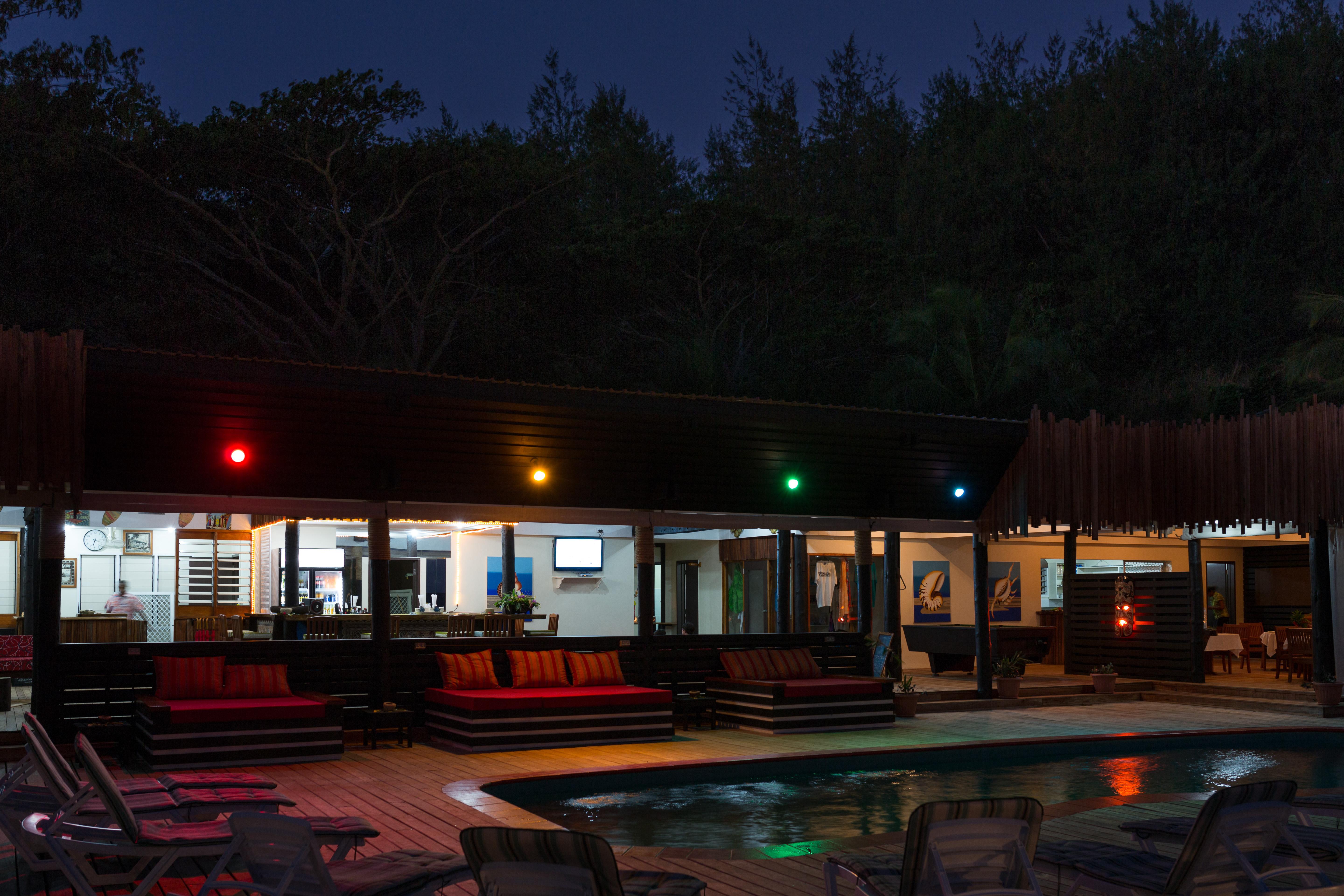 Funky Fish Beach & Surf Resort Solevu Exterior photo