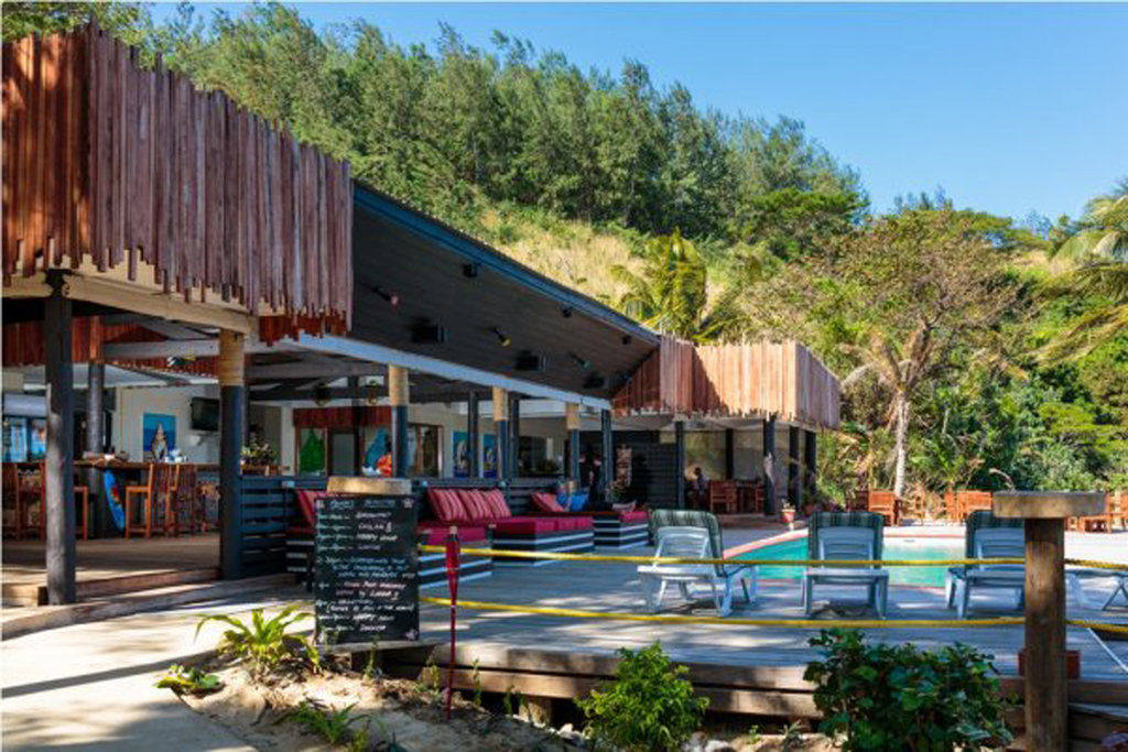 Funky Fish Beach & Surf Resort Solevu Exterior photo